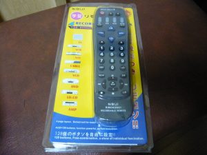 リモコンのバックアップを作れる？激安で多機能な学習リモコンを上海問屋で買ってみた。