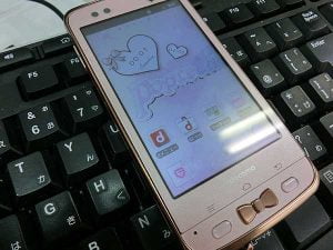 ドコモ F-03D Girls'を買ってみた