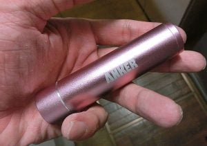 AKNERの小型モバイルバッテリー Astro Miniを買ってみた