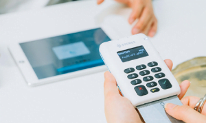 キャッシュレス決済端末比較 自宅開業のエステやネイルサロンでクレカを無料で導入する方法