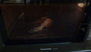 加湿器が使えない場所でも、タオル一枚で簡単に加湿をする裏技