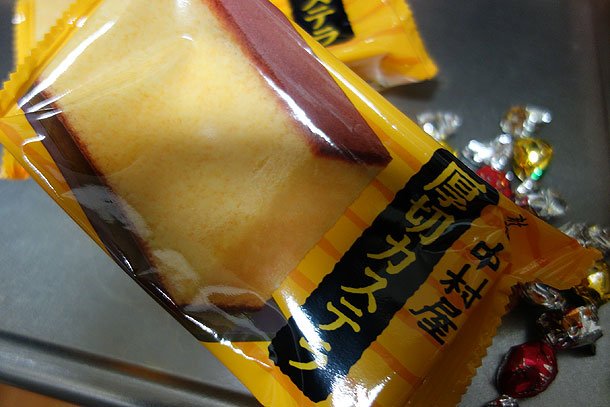 カステラを食べるのをやめない嫁