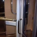 近鉄電車アーバンライナーの喫煙ルームがなかなか豪華だった