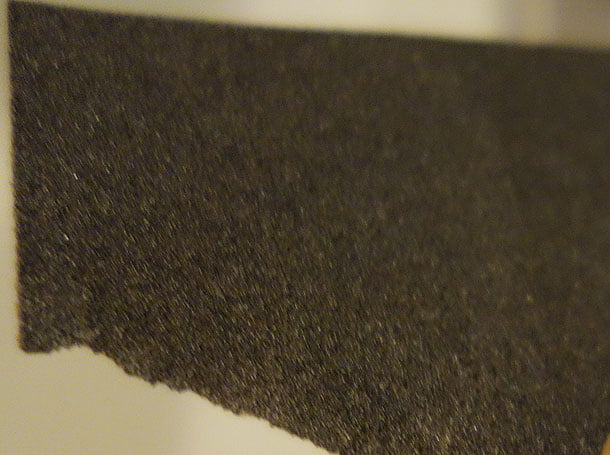 目の粗い耐水サンドペーパー