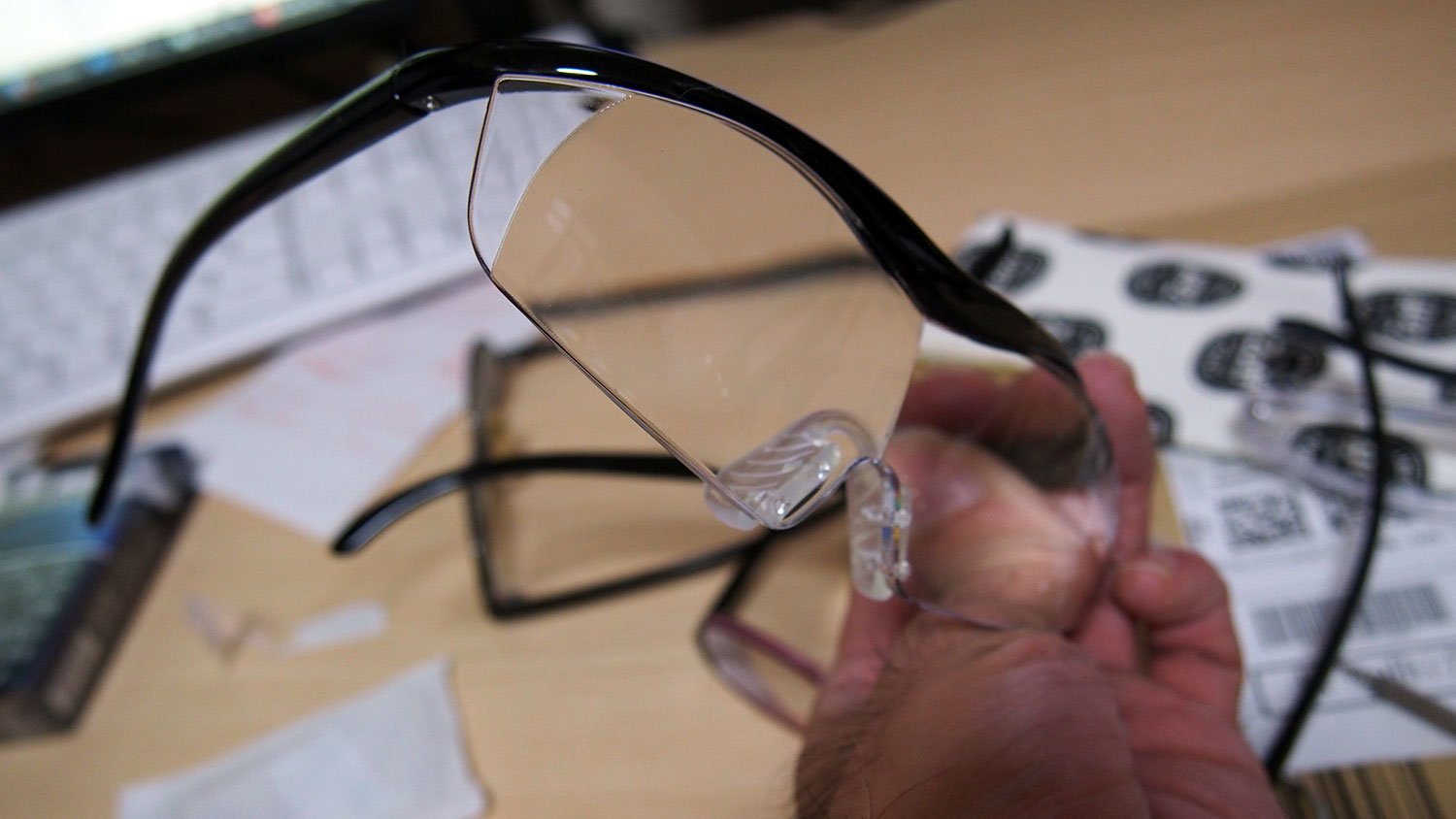 メガネ型ルーペがお役立ち