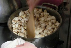 キャラメルポップコーンをつくってみた