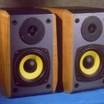 3000円とは思えない高音質。ドスパラで販売台数No.1のPCスピーカー、R1000TCN