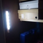 暗い押し入れにおすすめ アイリスオーヤマのセンサーライト「BSL60WN-W」が超便利だった