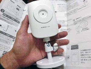 大人気のネットワークカメラ、スマカメ CS-QR10 を買ってみた