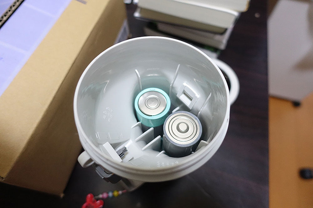 乾電池を入れたところ