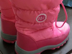 雪遊びに最適なVAXPOTのこども用スノーブーツを買ってみた
